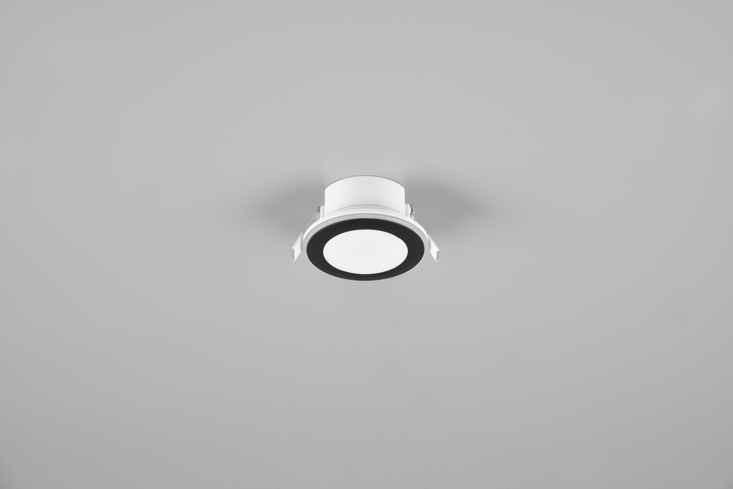 Uppospotti TRIO Argus led 4W+1W RGBW mattamusta