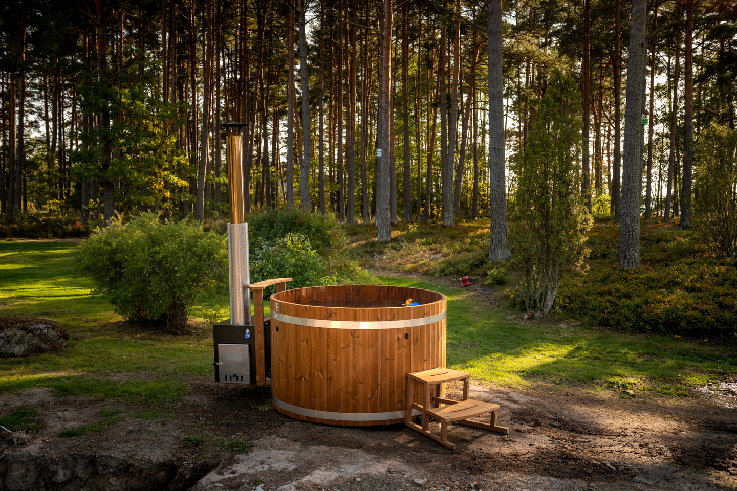 Kylpytynnyri Kirami Woody M Cube