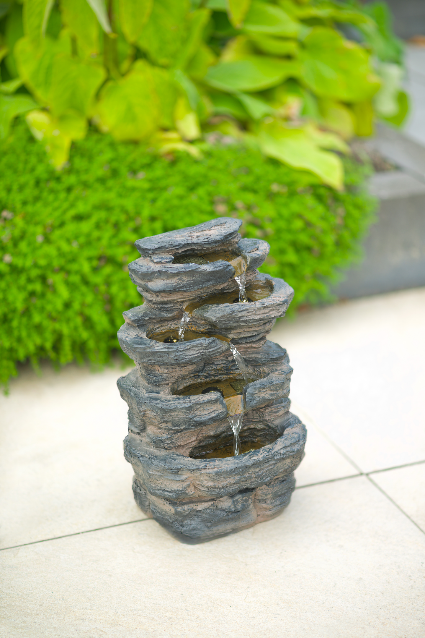 Putoussuihkukaivo Miras Ubbink