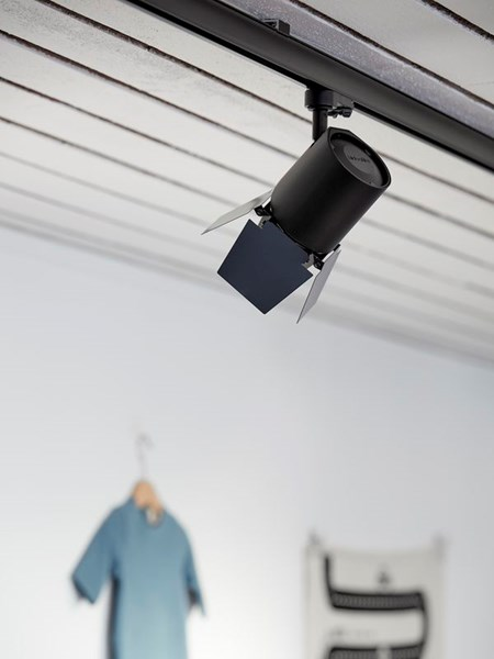 Häikäisysuoja Hide-a-lite Focus Barndoors 76mm