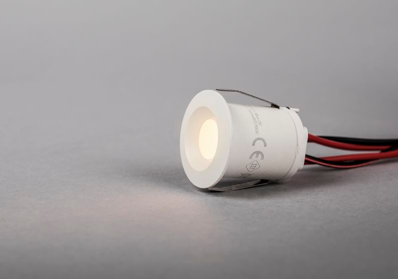 Led-alasvalo Hide-a-lite Core Smart IP44 30lm 15° 1,2W 2700K valkoinen