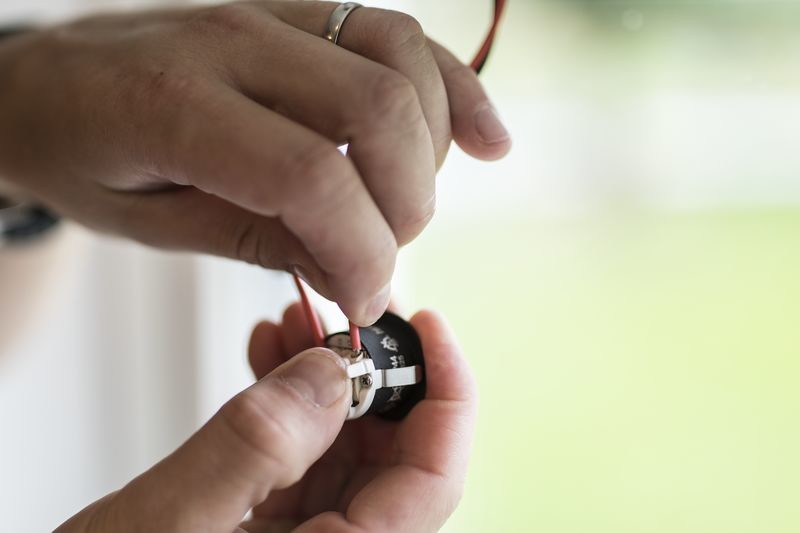 Led-alasvalo Hide-a-lite Core Smart IP44 60lm 45° 1,2W 3000K musta