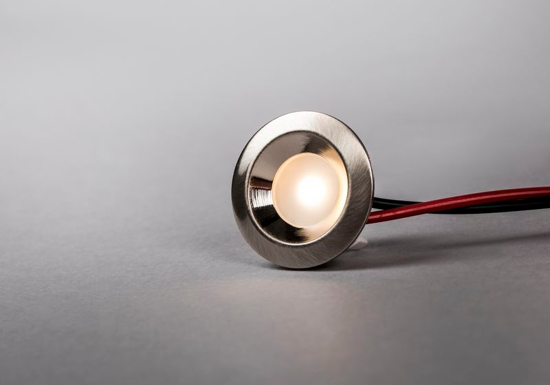 Led-alasvalo Hide-a-lite Core Smart IP44 70lm 120° 1,2W 3000K harjattu teräs