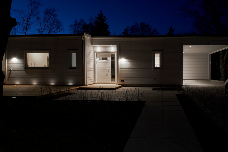 Ulkoseinävalaisin Case Hide-a-lite IP55 valkoinen 4000k