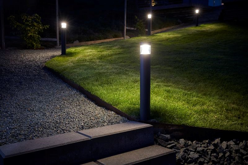 Pollarivalaisin Milo Pillar Hide-a-lite antrasiitti 3000k