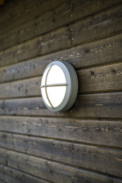 Seinävalaisin Hide-a-lite Moon Public Cross I IK10 valkoinen