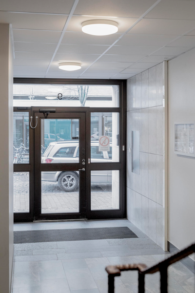 Pinta-asennusvalaisin Hide-a-lite Moon IP44 IK04 E27 255mm valkoinen