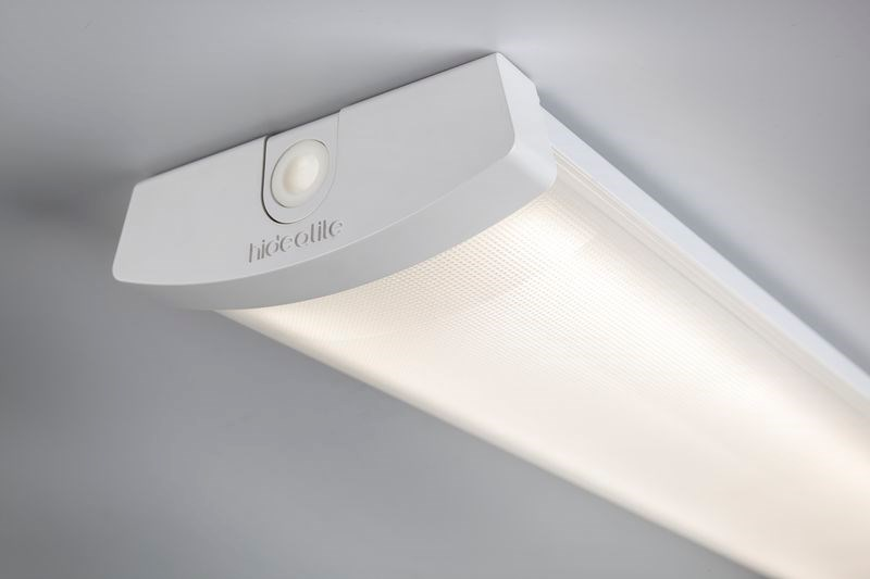 Yleisvalaisin Hide-a-lite Liteline IP44 2820lm 22W 840 valkoinen