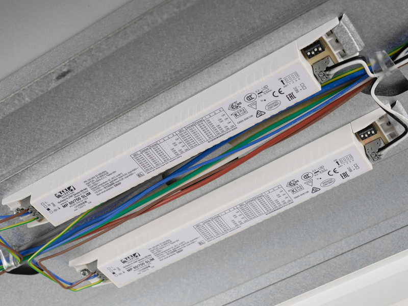 Teollisuusvalaisin Hide-a-lite Indline Sport IP23 21900lm 150W 840 60 DALI2