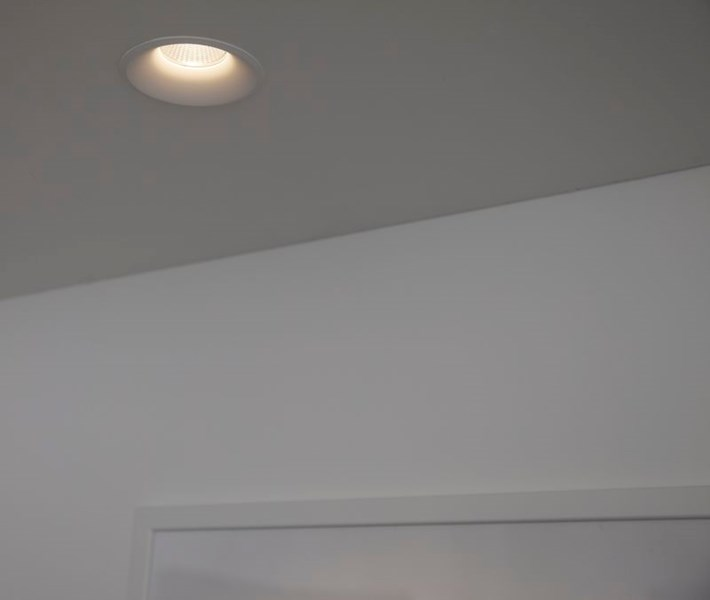 Alasvalo Hide-a-lite Optic Deep IP44 540lm 7,5W 2700K Dim valkoinen