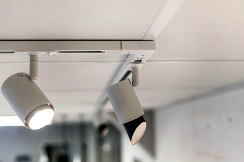 Kiskotarvike Hide-a-lite Litetrac kisko 1-vaihe 2m valkoinen