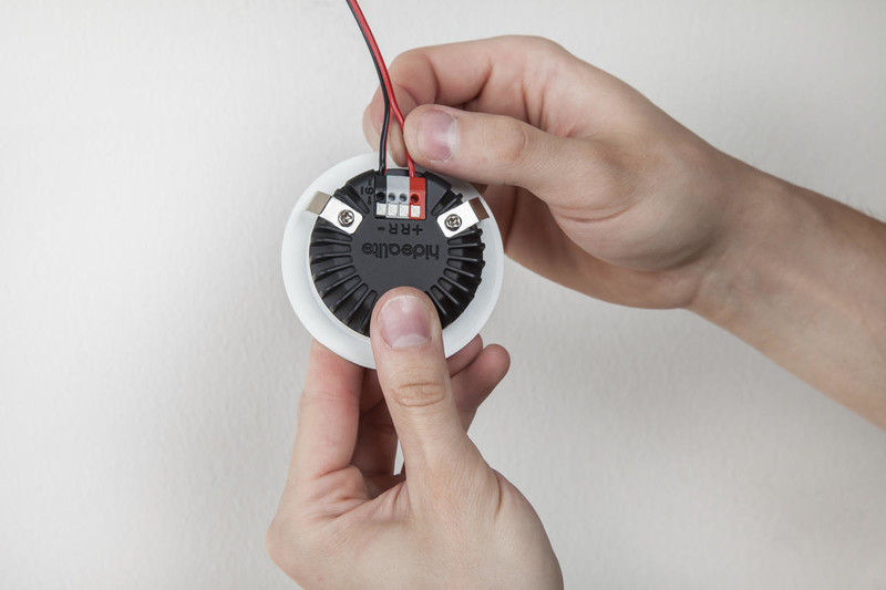 Alasvalo Hide-a-lite 12-sarja 1202 Smart Tune valkoinen