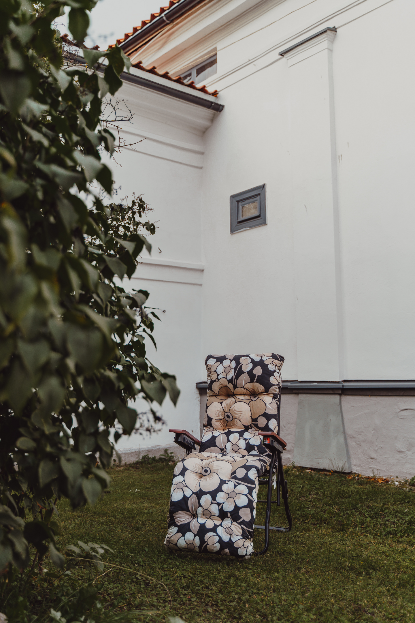 Baden Baden -tuoli Varax beige/harmaa