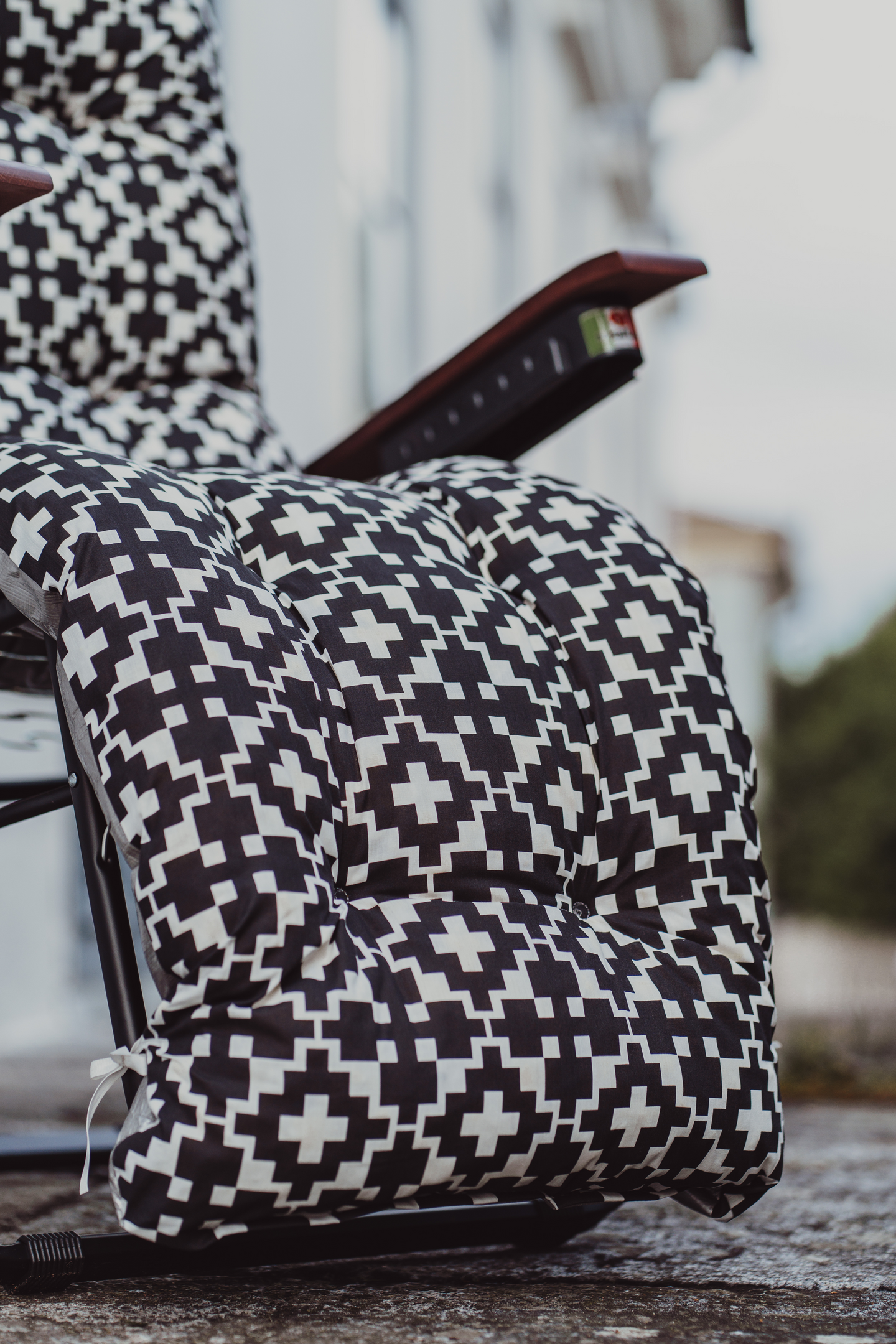 Baden Baden -tuoli Varax mustavalkoinen