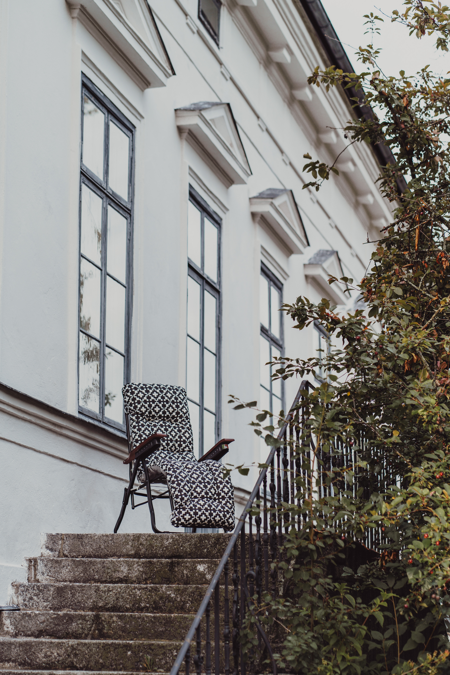 Baden Baden -tuoli Varax mustavalkoinen