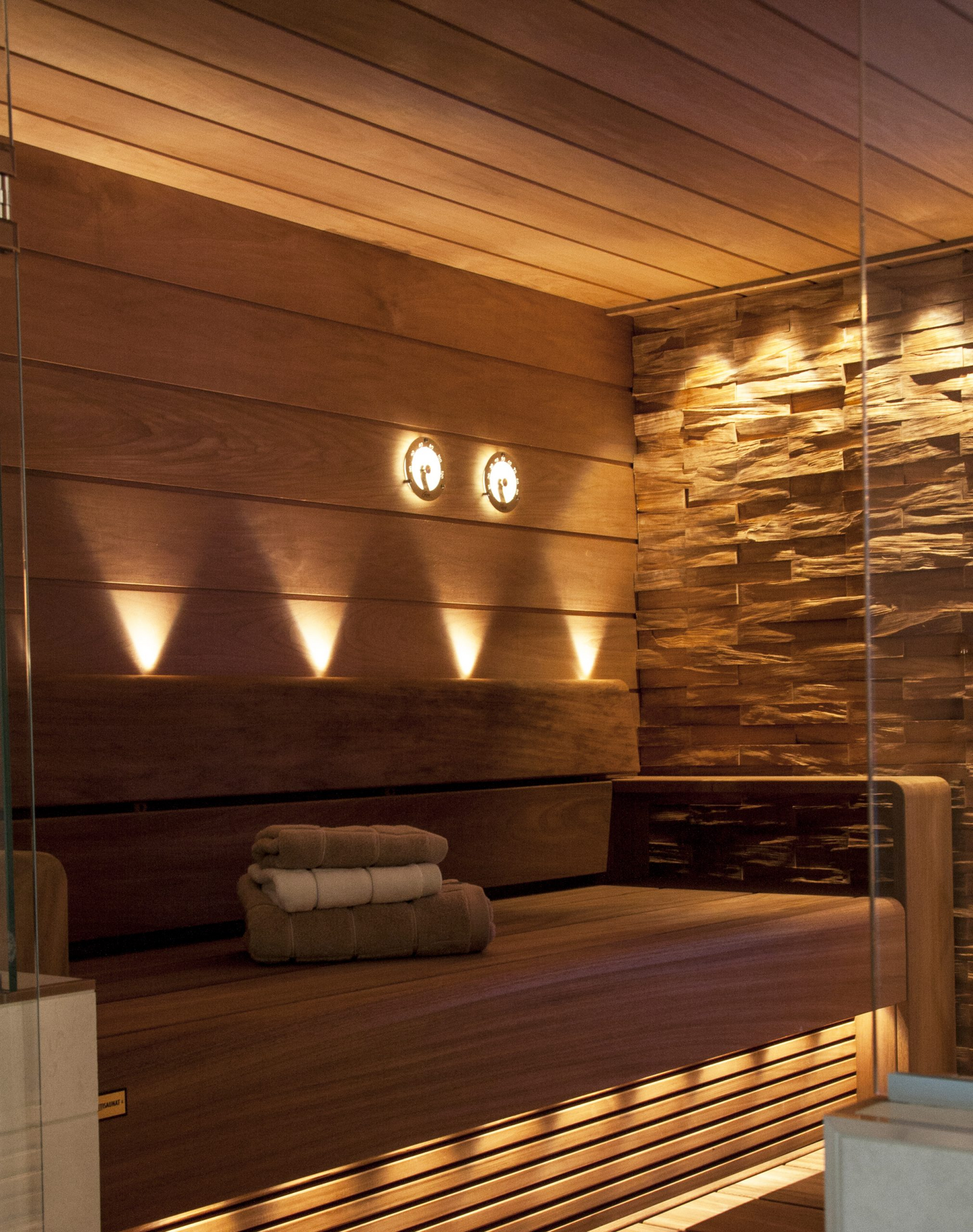 Lämpömittarivalaisin Cariitti Runo