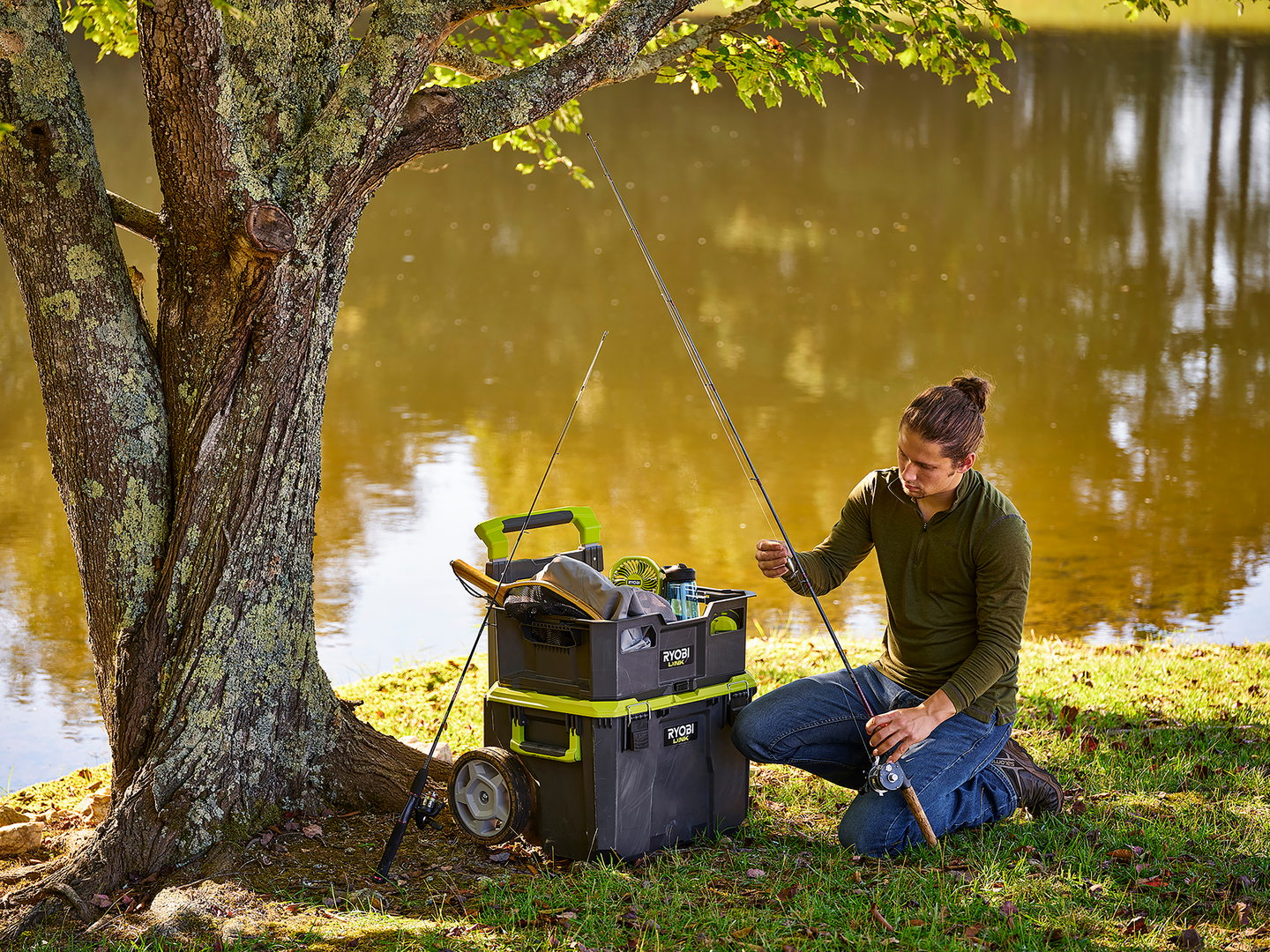 Työkalulaatikko Ryobi RSL201 pyörillä LINK™-säilytysjärjestelmä
