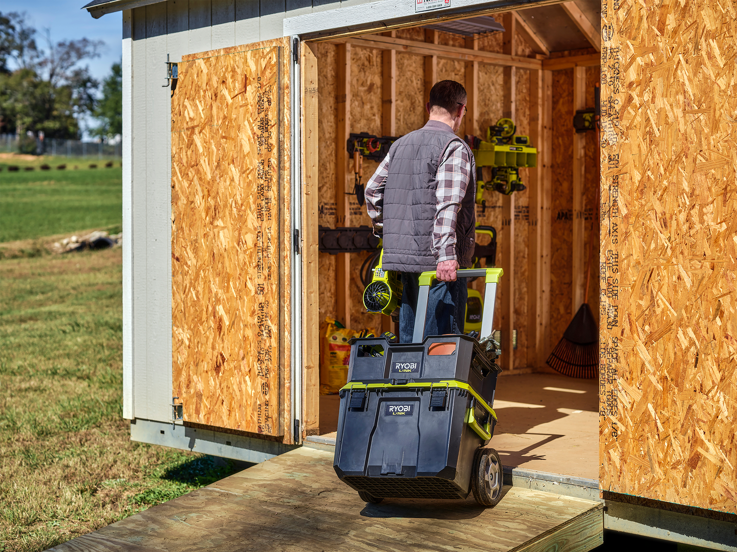 Työkalulaatikko Ryobi RSL201 pyörillä LINK™-säilytysjärjestelmä