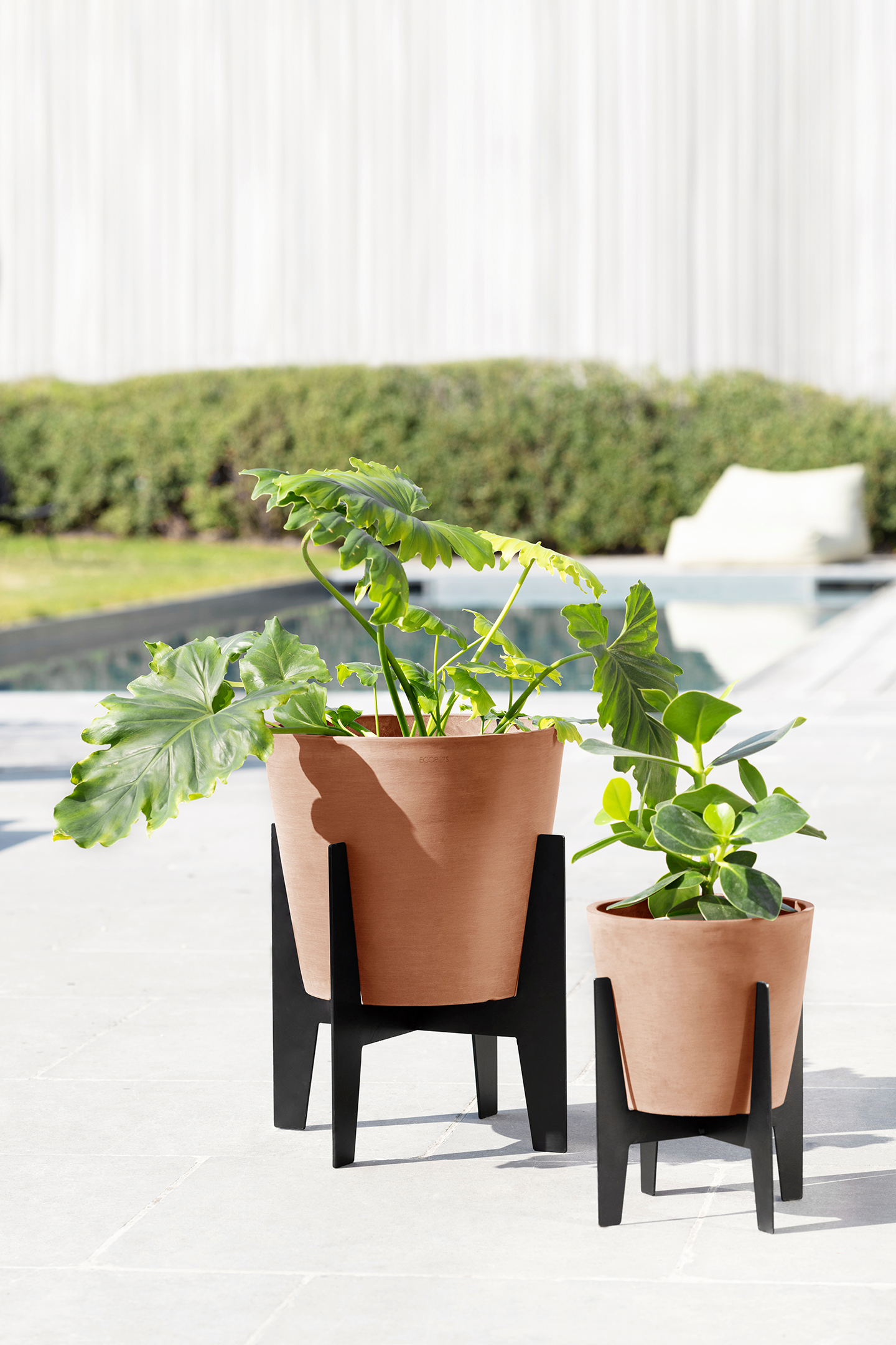 Jalusta Ecopots ruukulle 20cm musta