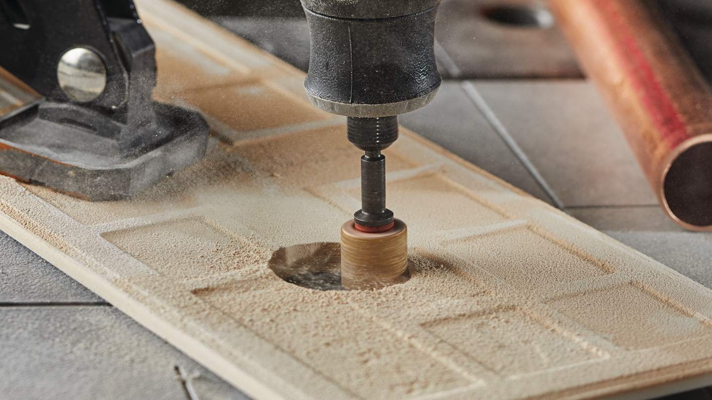 Hiomanauha ja reikäpora Dremel Max 408 DM