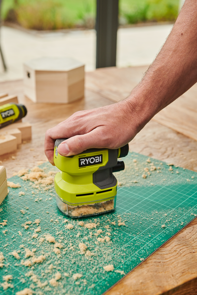 Työpöytäimuri Ryobi RDV4-0 4V USB-Litium-sarja ei akkua mukana