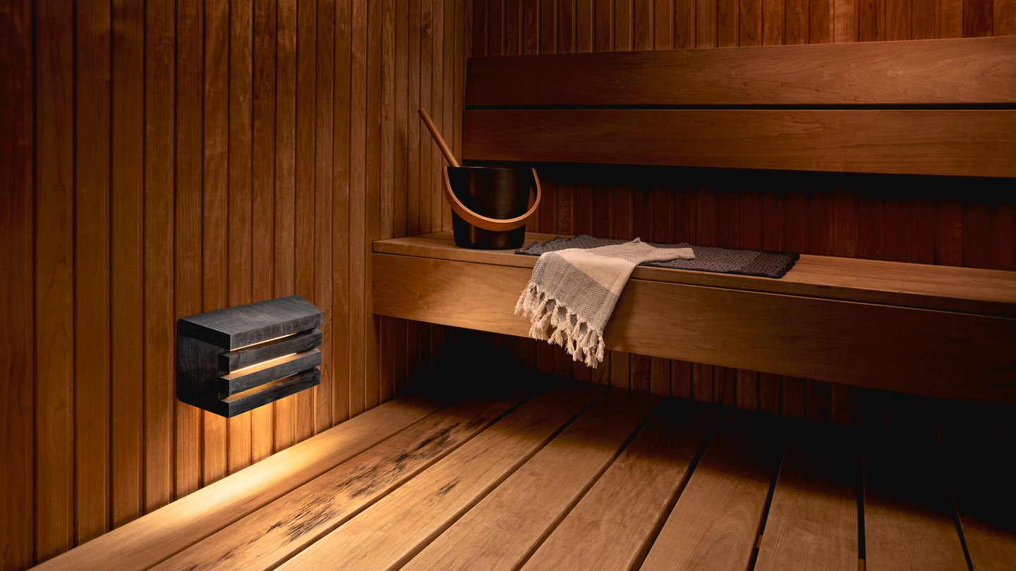 Saunavalaisin Airam 320HOR led 8W 500lm himmennettävä musta