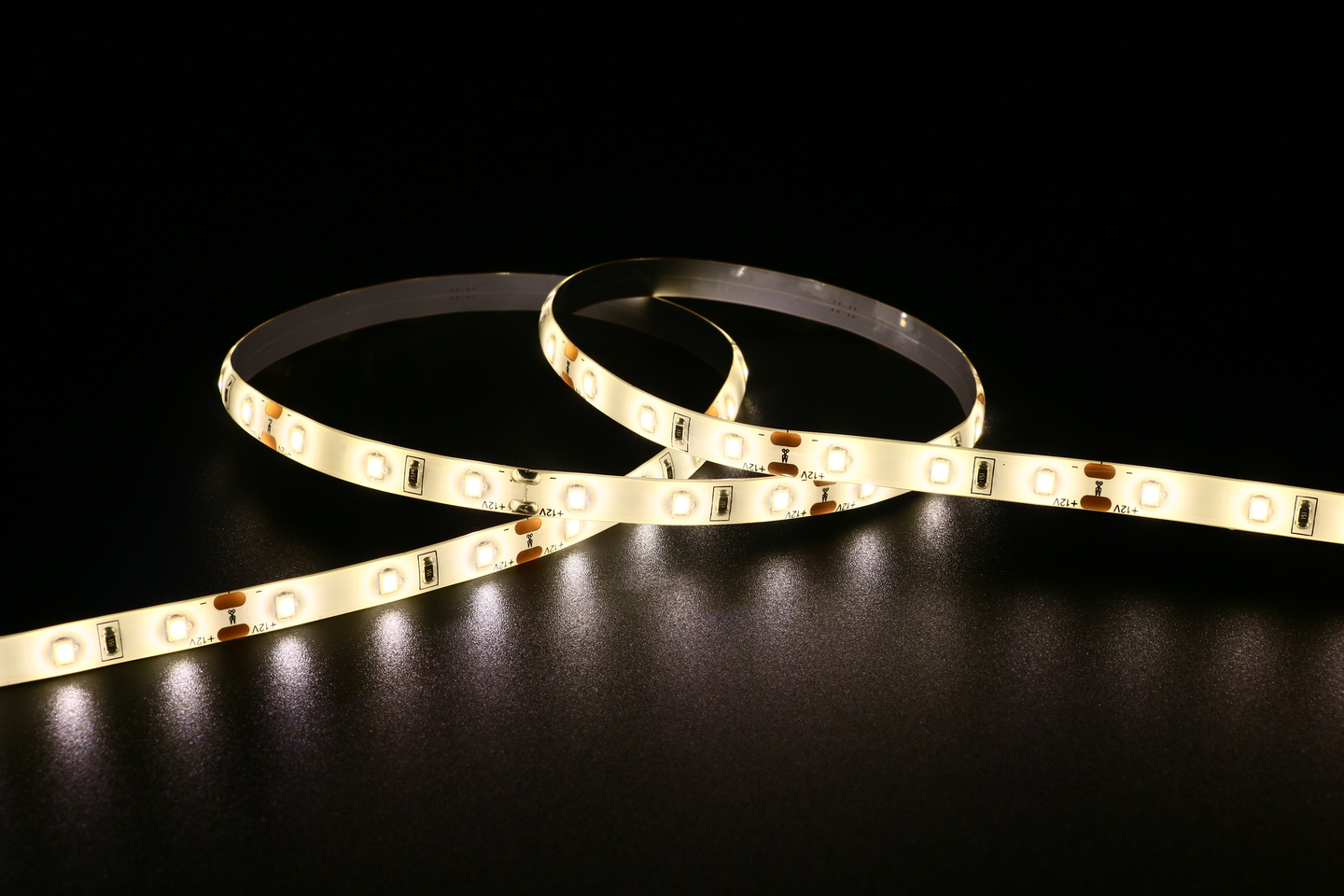 Valonauhasarja Led Energie 2m 9,6W 900lm 4000K IP44/IP20