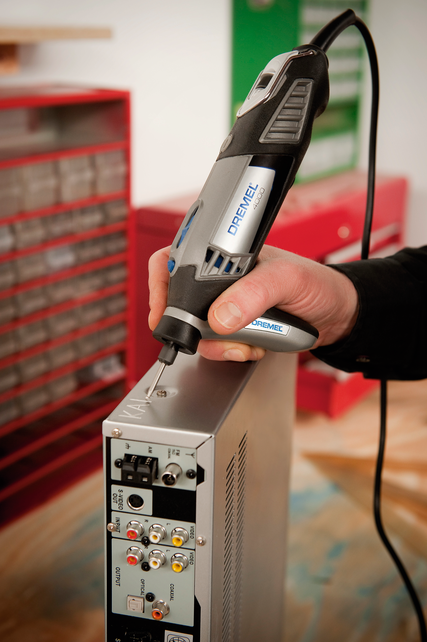 Tarkkuuskädensija Dremel  577