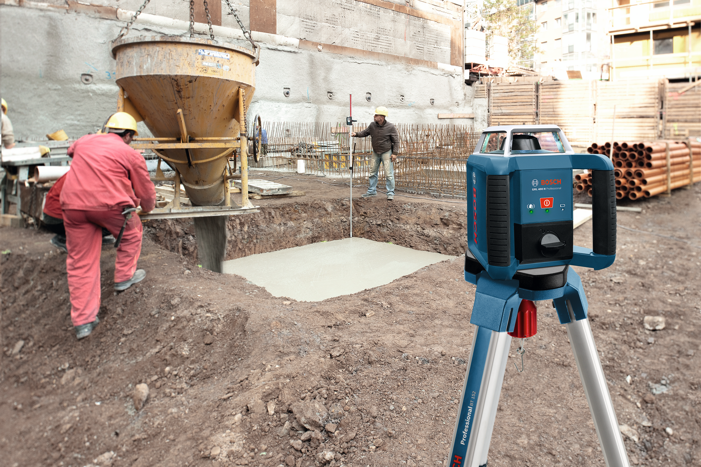 Pyörivä laser Bosch GRL 400 H + vastaanotin LR 45 L-Boxx