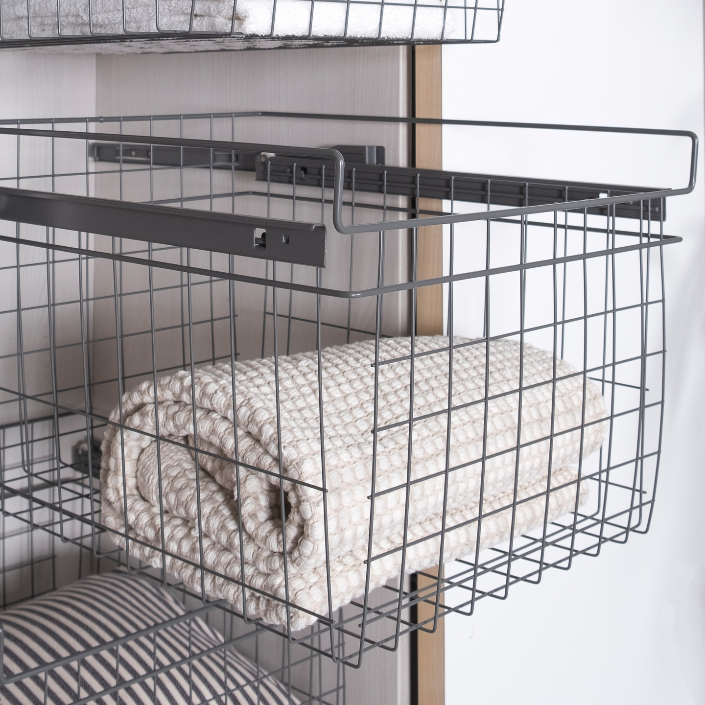 Rullakiskokori LM 605 korkea antrasiitti 60 cm kaappiin