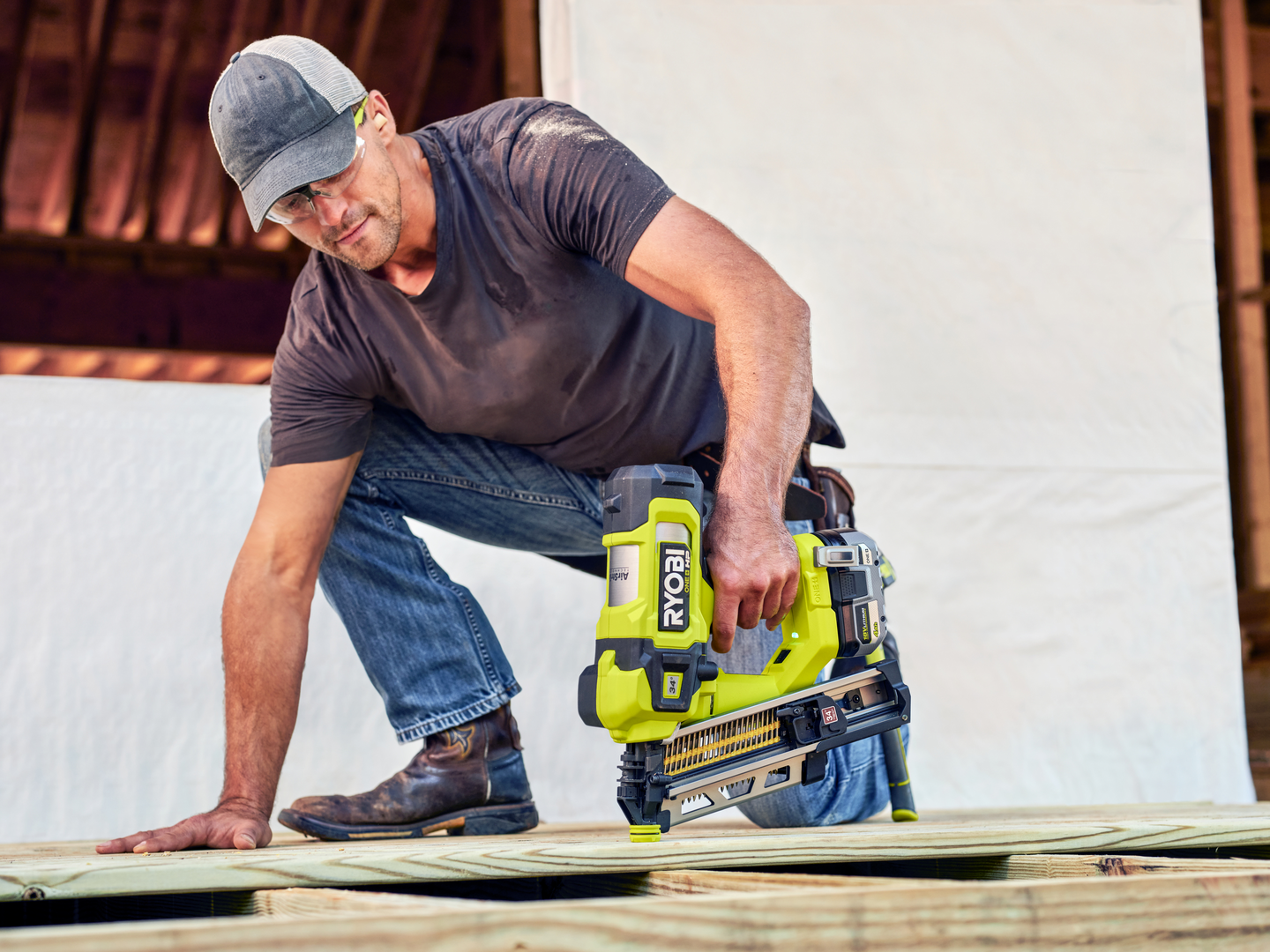 Runkonaulain Ryobi RFN1834X-0 18V ONE+ 50-90mm naulat hiiliharjaton ei akkua