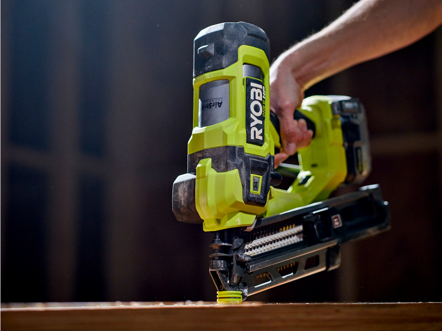 Runkonaulain Ryobi RFN1834X-0 18V ONE+ 50-90mm naulat hiiliharjaton ei akkua