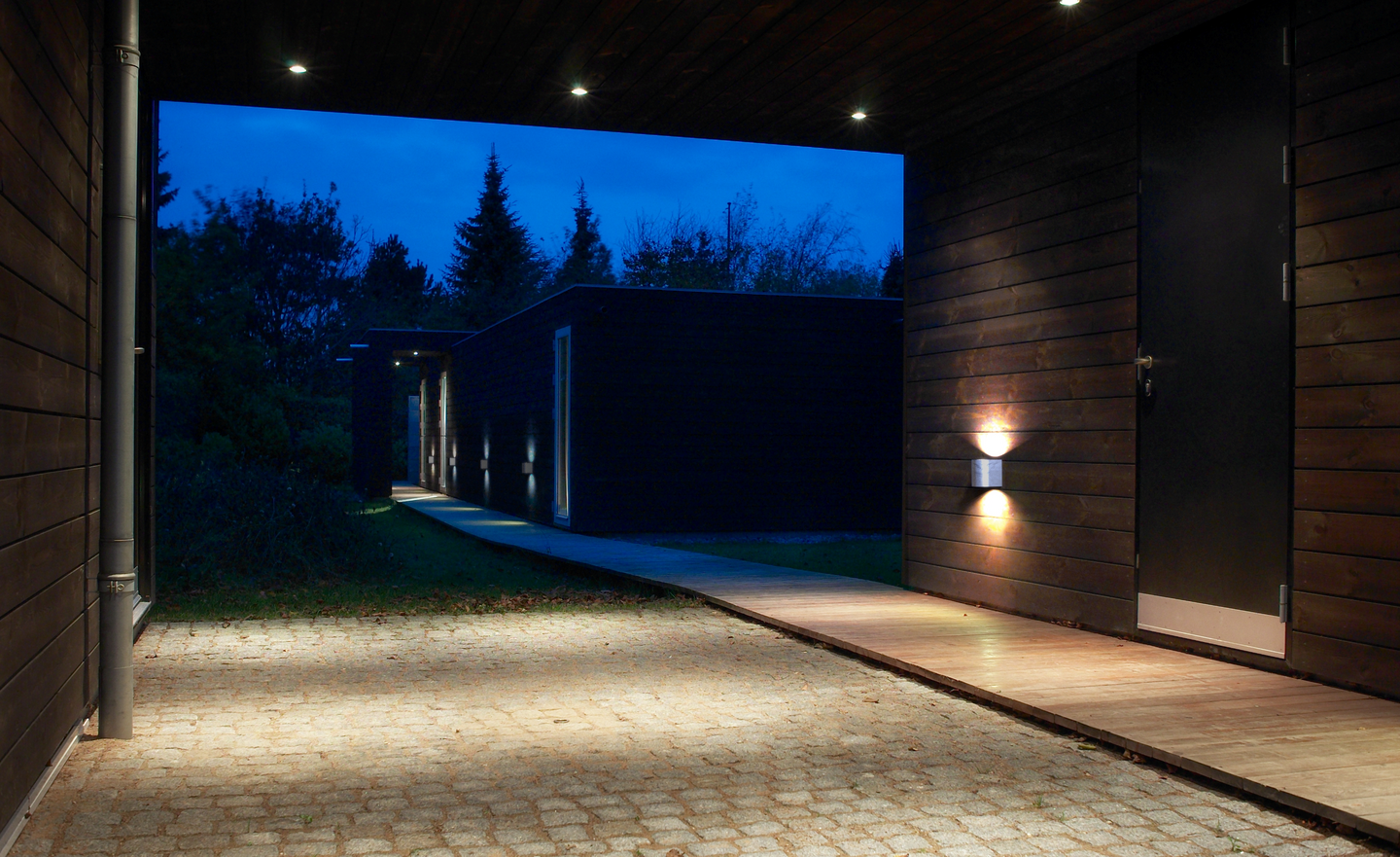 Ulkoseinävalaisin Nordlux Canto led 2x5W 500lm 2700K galvanoitu