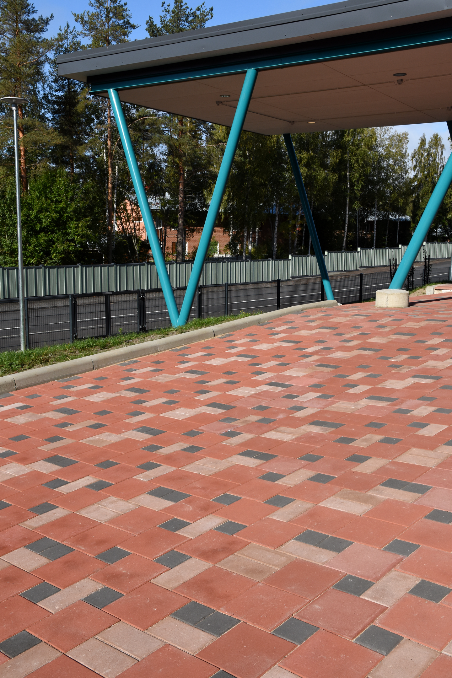 Nupukivi Lakka 80 musta 138x138x80mm 51 kpl/m²