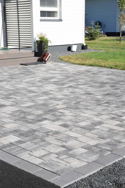 Roomankivet Lakka 60 mustavalkoinen