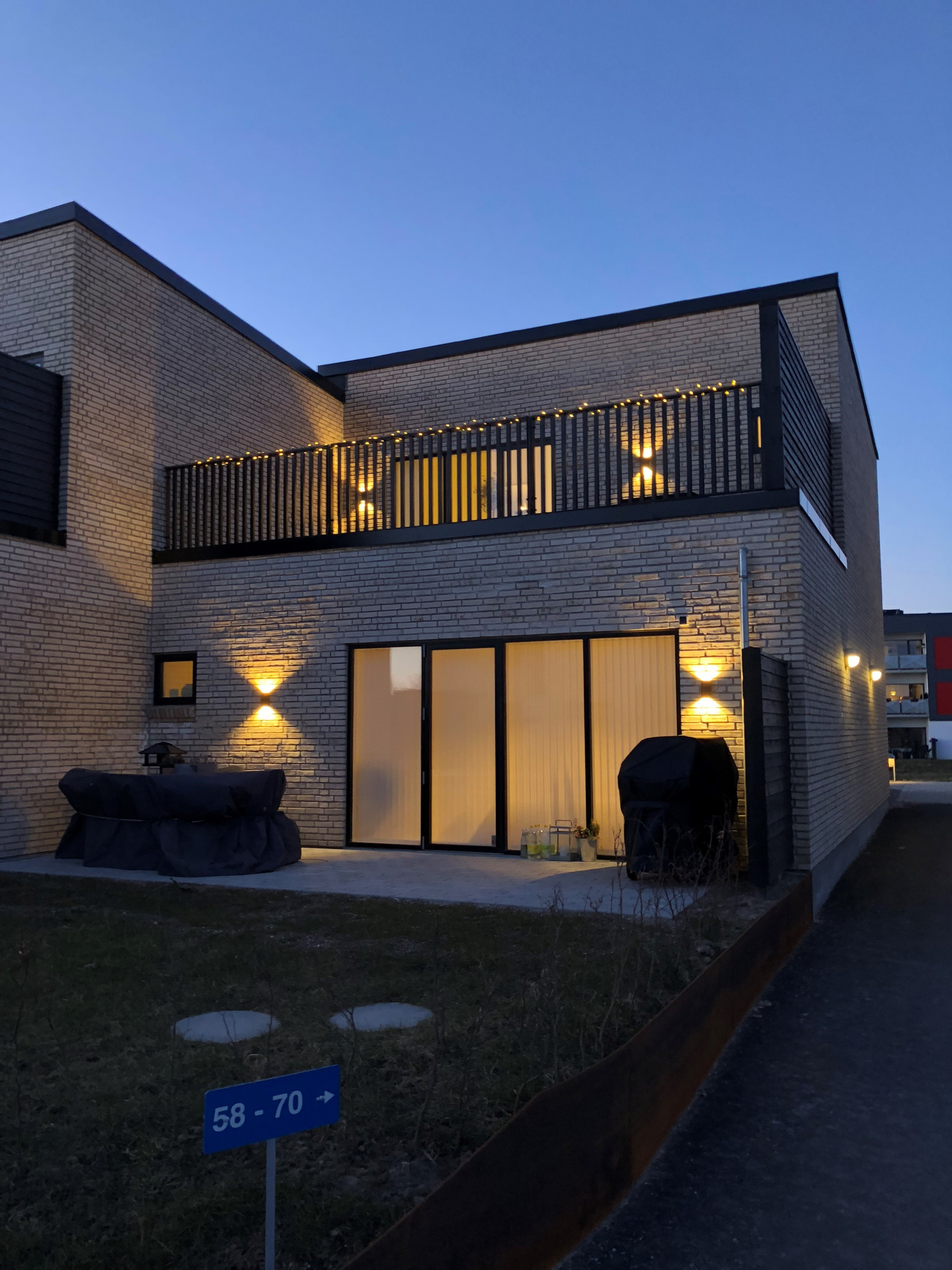 Ulkoseinävalaisin Nordlux Rold Round Led 2X5W 375lm 3000K musta