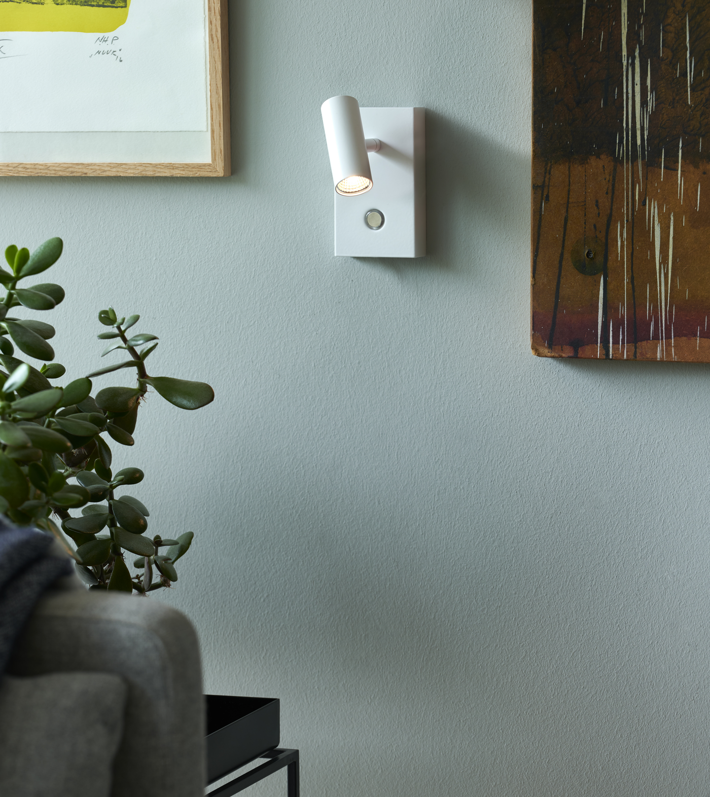 Seinävalaisin Nordlux Omari led 30mm 3,2W 320lm 2700K valkoinen