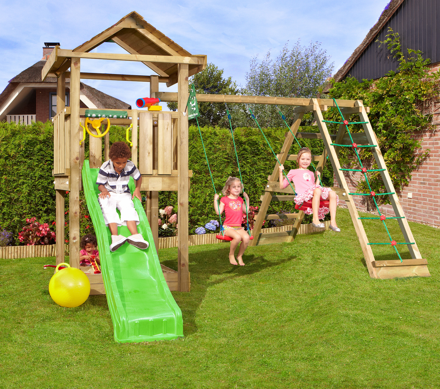 Leikkitorni Jungle Gym House ja Climb Module X'tra sekä liukumäki