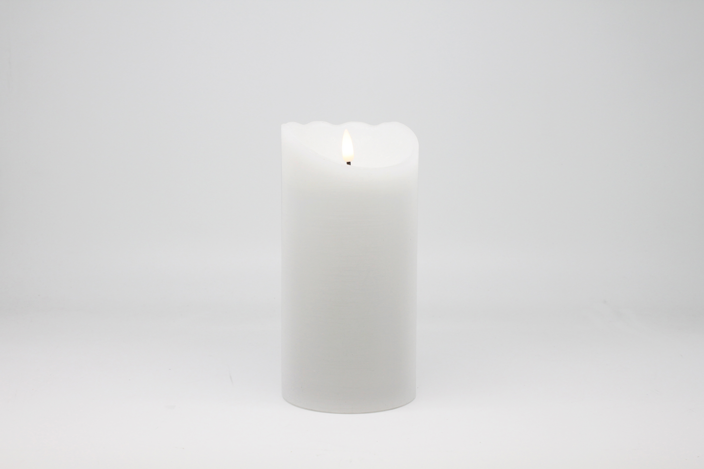 Led-lyhtykynttilä Cello Rustic 20cm valkoinen