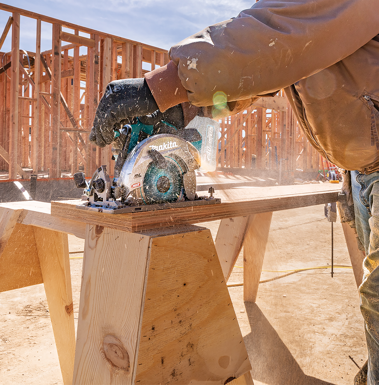 Akkupyörösaha Makita HS012GZ 40V XGT runko