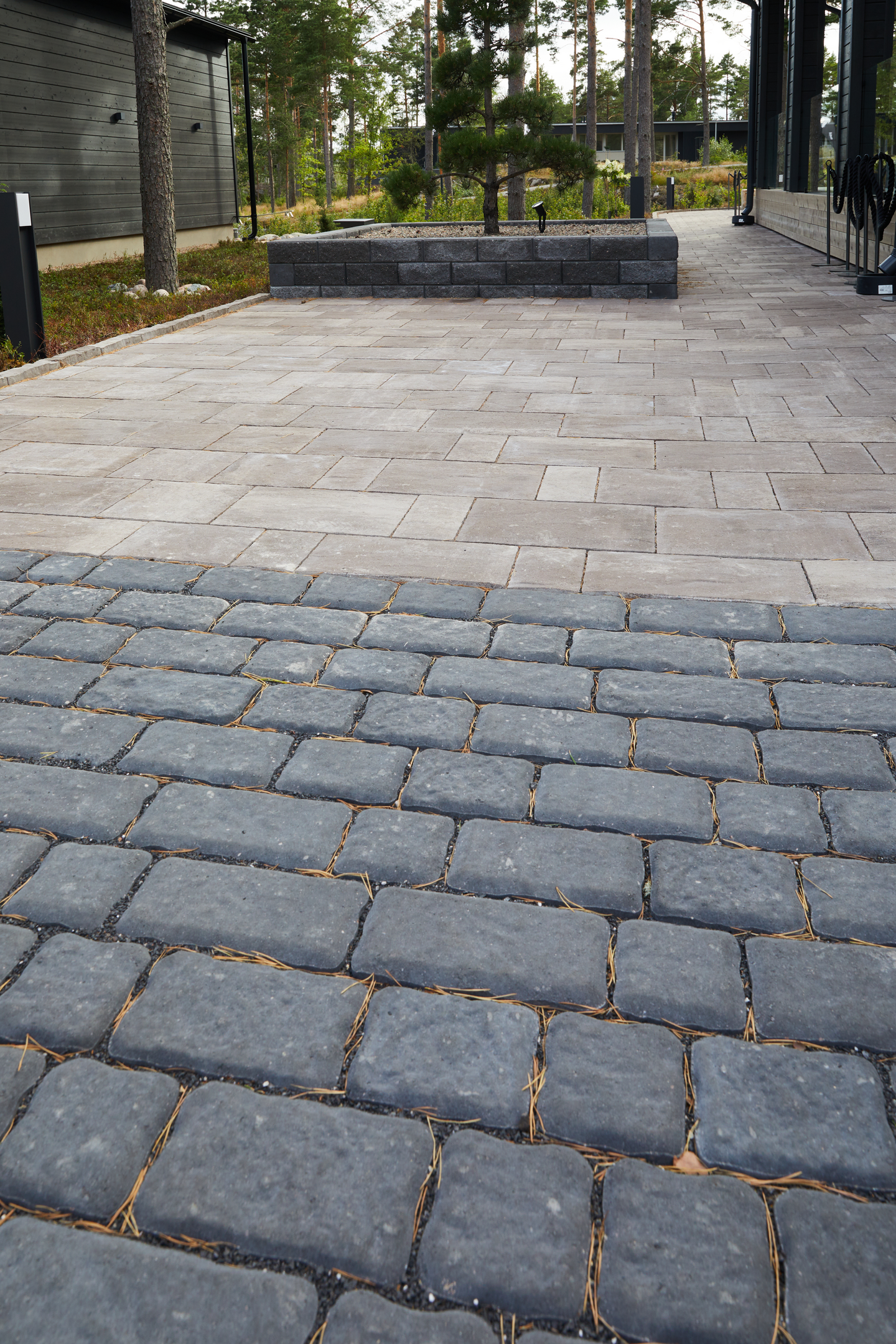 Loimuhulekivet 80 Lakka musta