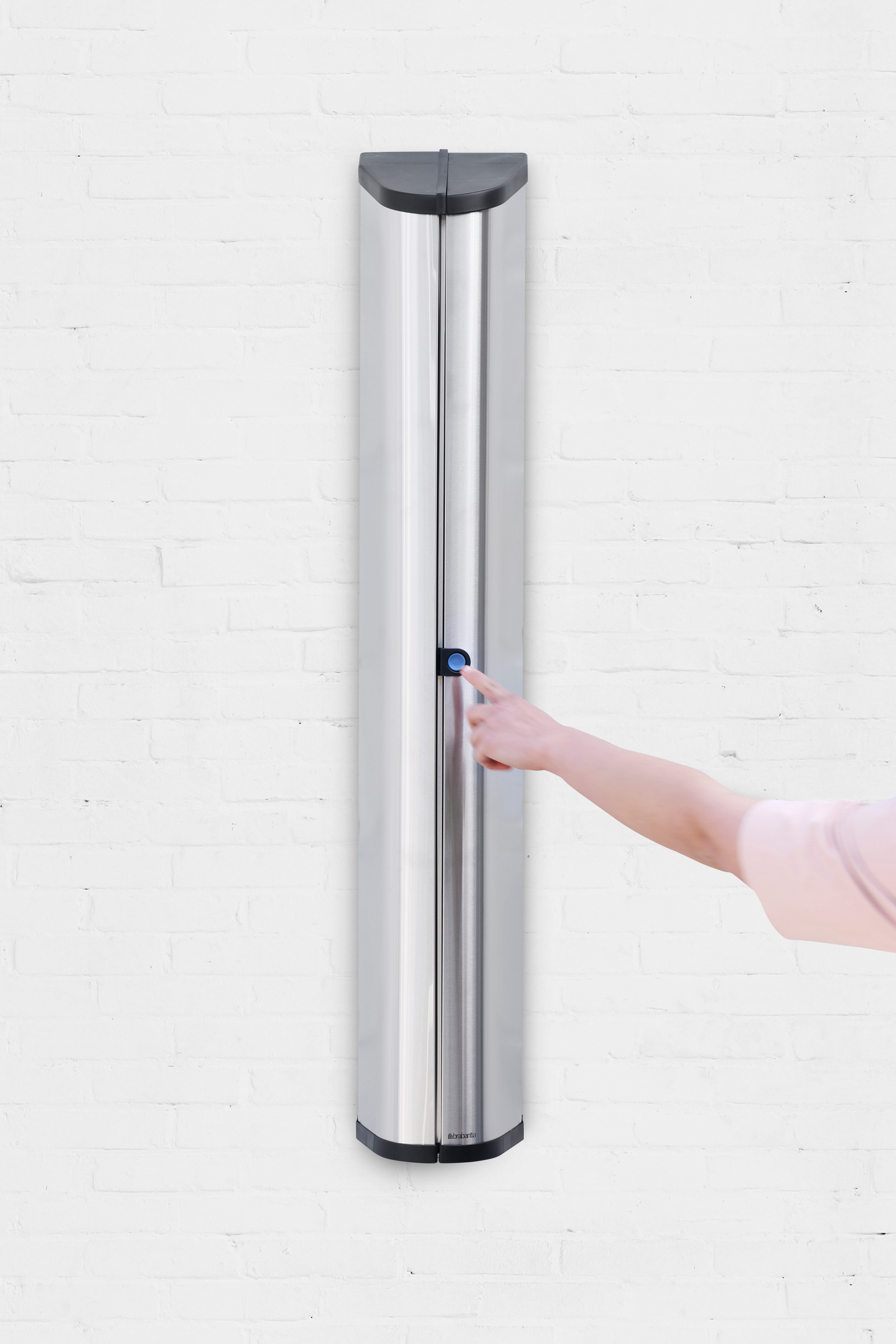 Pyykinkuivausteline Brabantia WallFix 24m suojakotelossa