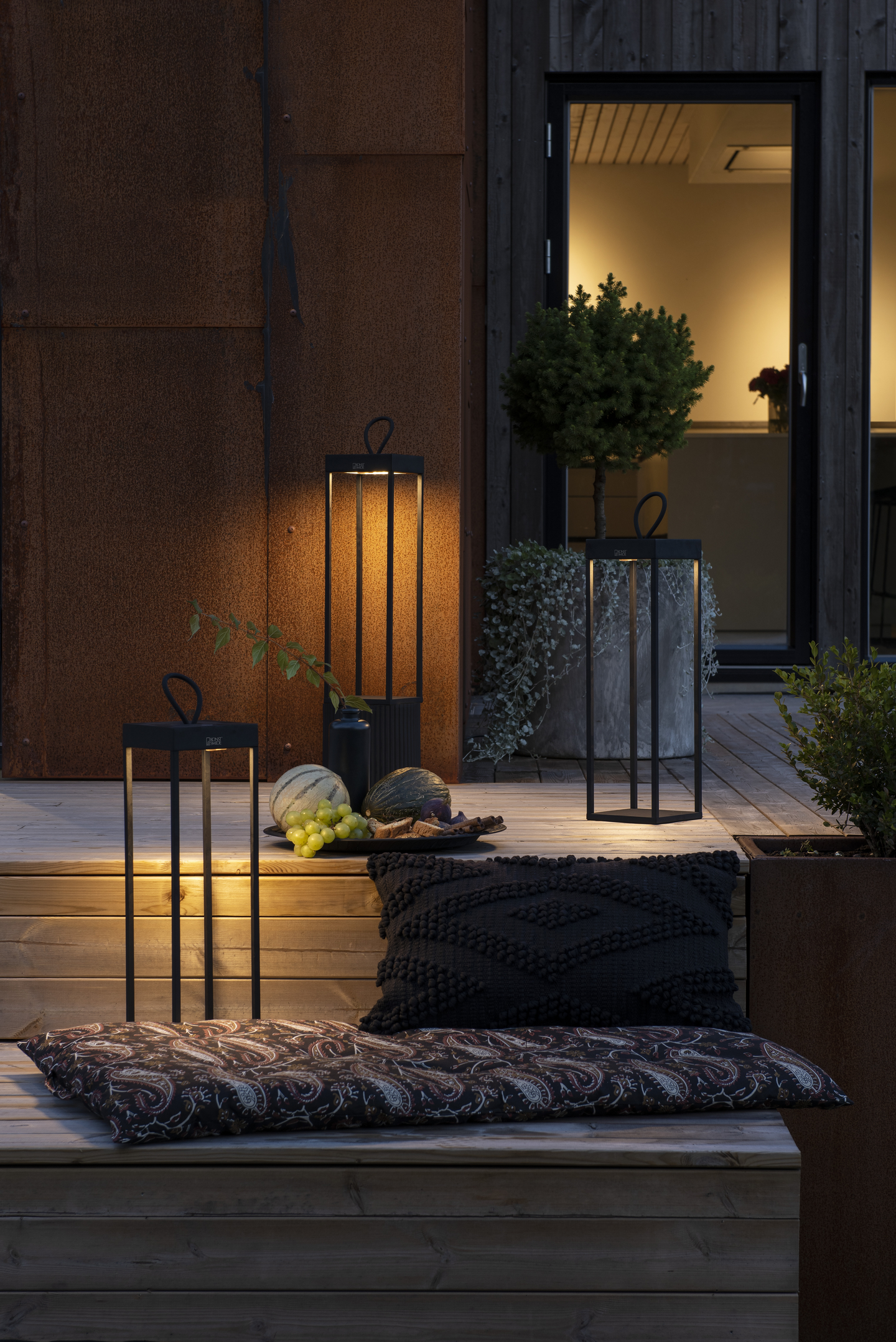 Lyhty Konstsmide Ravello 50cm ladattava IP54