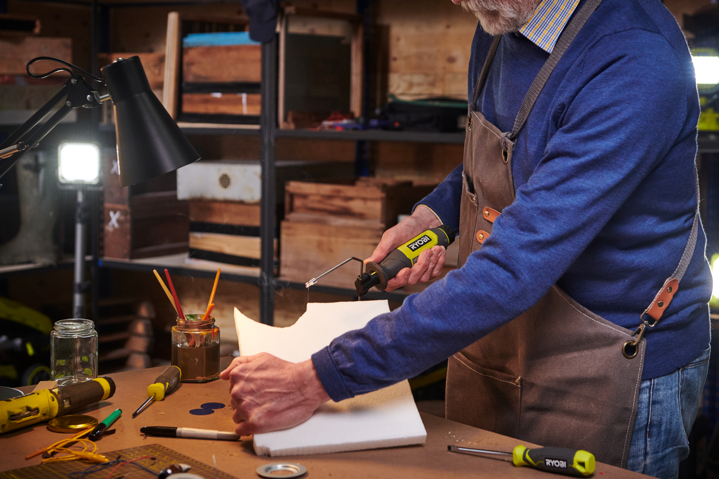 Kuumalankaleikkuri RYOBI RHC4-0 4V USB-Litium-sarja ei akkua