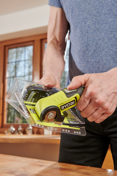 Yleisleikkuri RYOBI RCT4-0 4V USB-Litium-sarja ei akkua