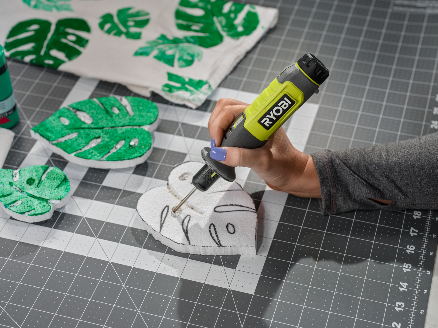 Kuumalankaleikkuri RYOBI RHC4-0 4V USB-Litium-sarja ei akkua