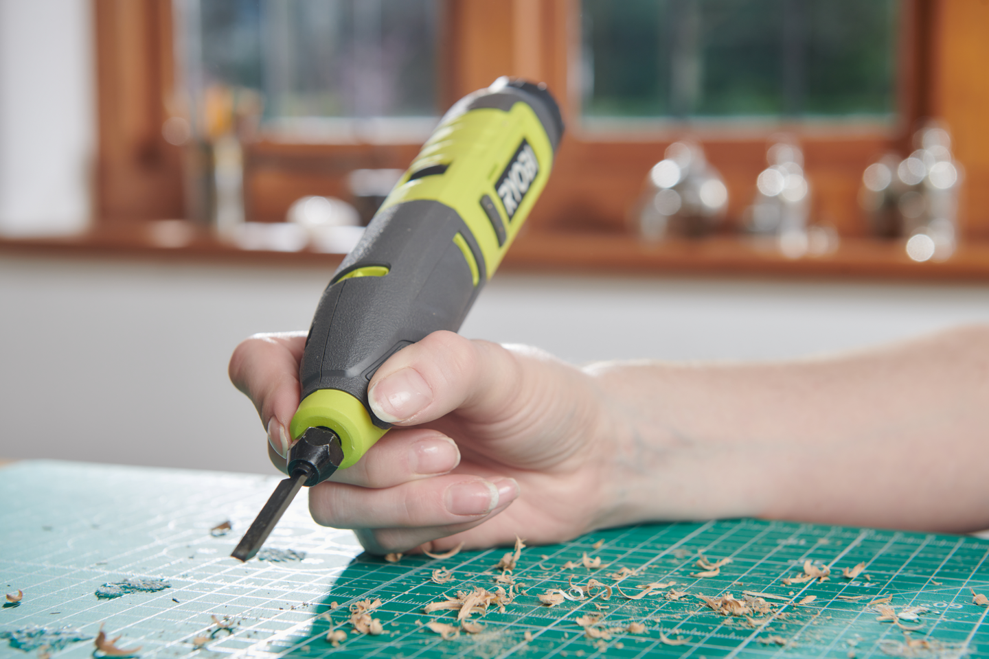 Kaiverrin taltta RYOBI RPC4-0 4V USB-Litium-sarja ei akkua