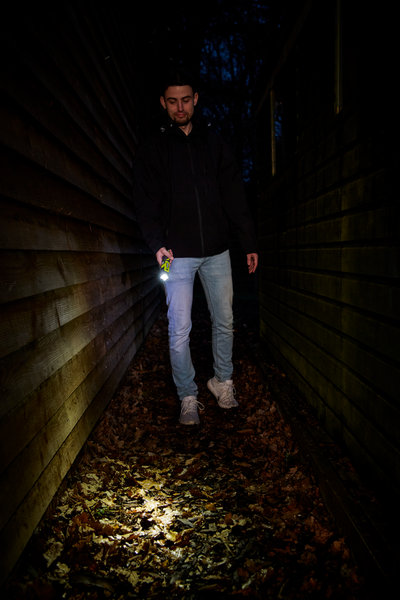 Taskulamppu RYOBI RLP4-120G 4V USB-Litium-sarja 2,0Ah akulla