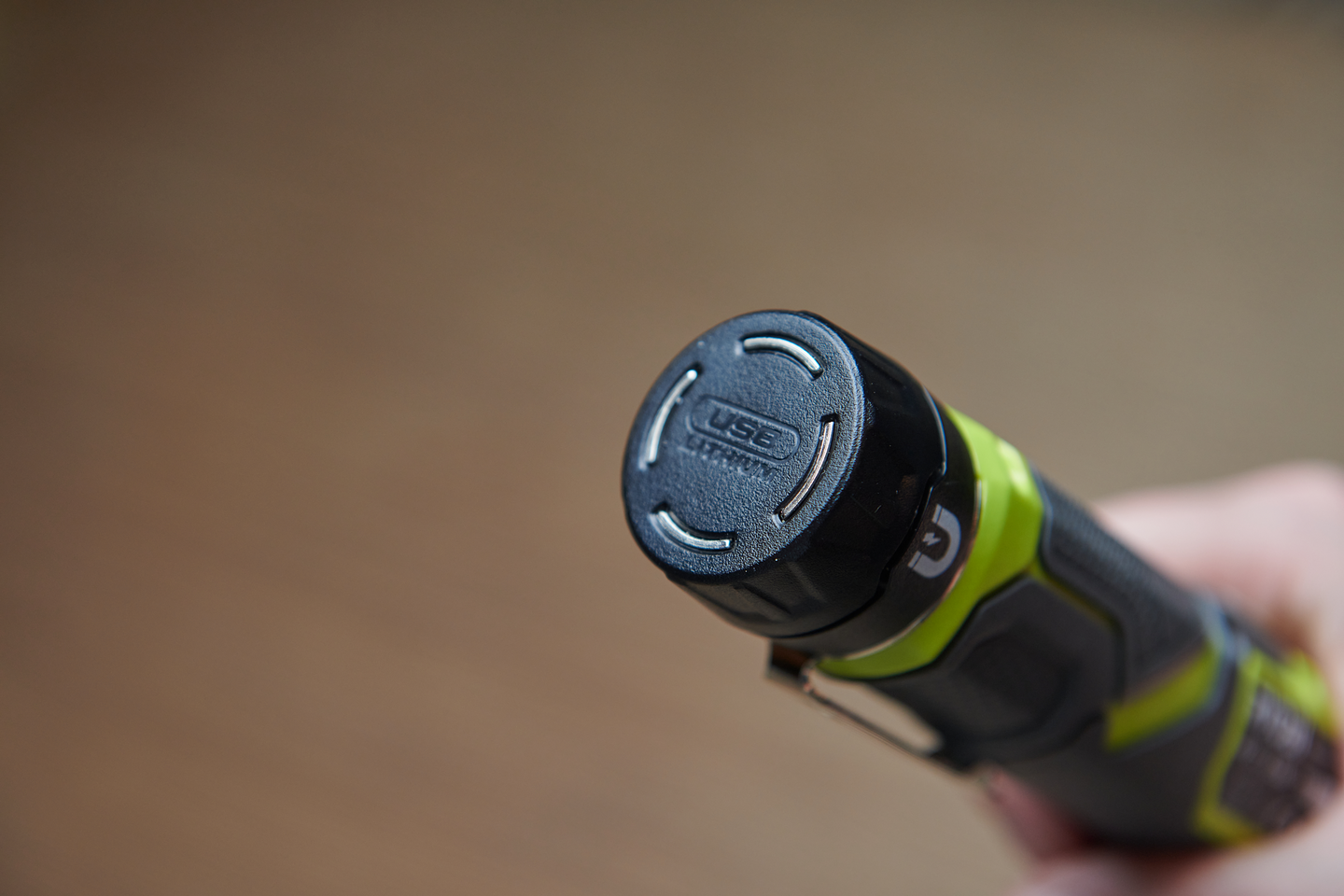 Tarkastusvalaisin RYOBI RLI4-0 4V USB-Litium-sarja ei akkua