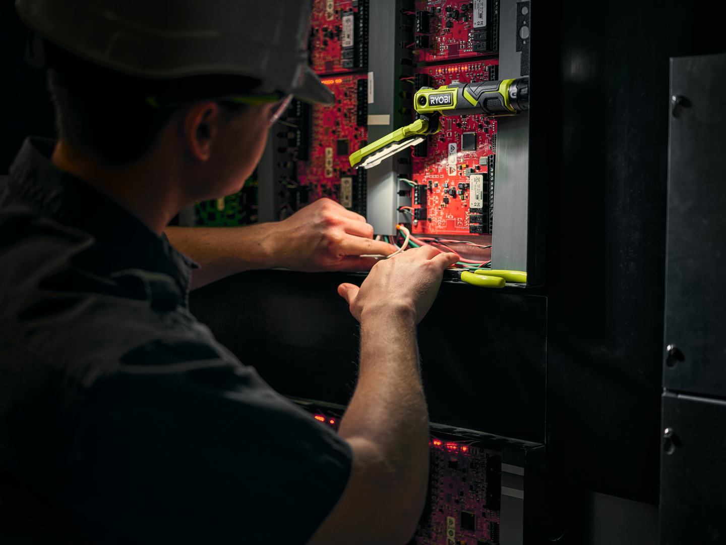 Tarkastusvalaisin RYOBI RLI4-0 4V USB-Litium-sarja ei akkua